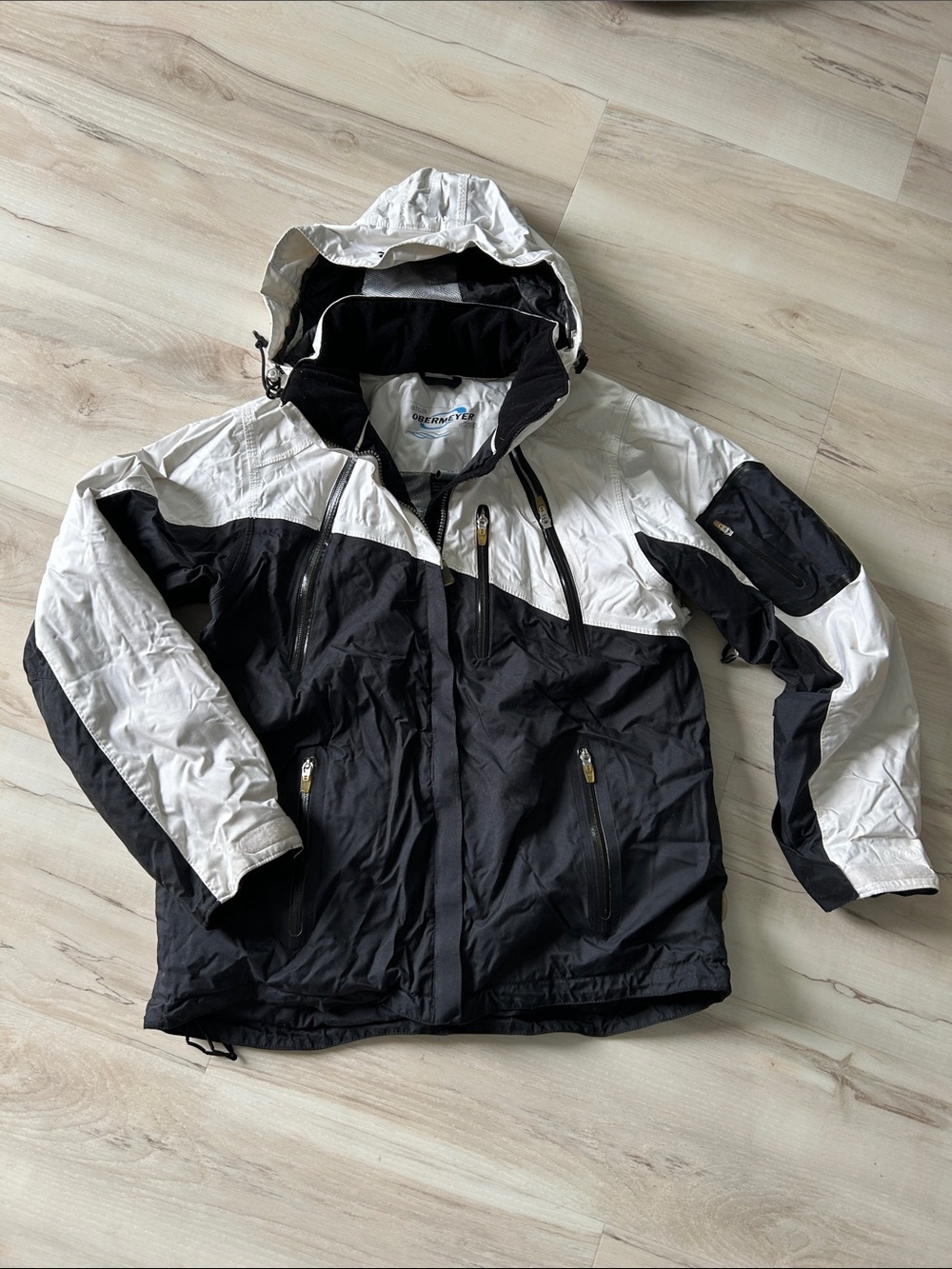 Obermeyer Black and White Ski Jacket with Hood
